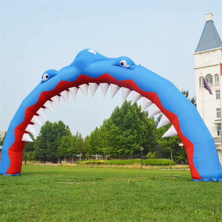 天水鲨鱼广告拱门